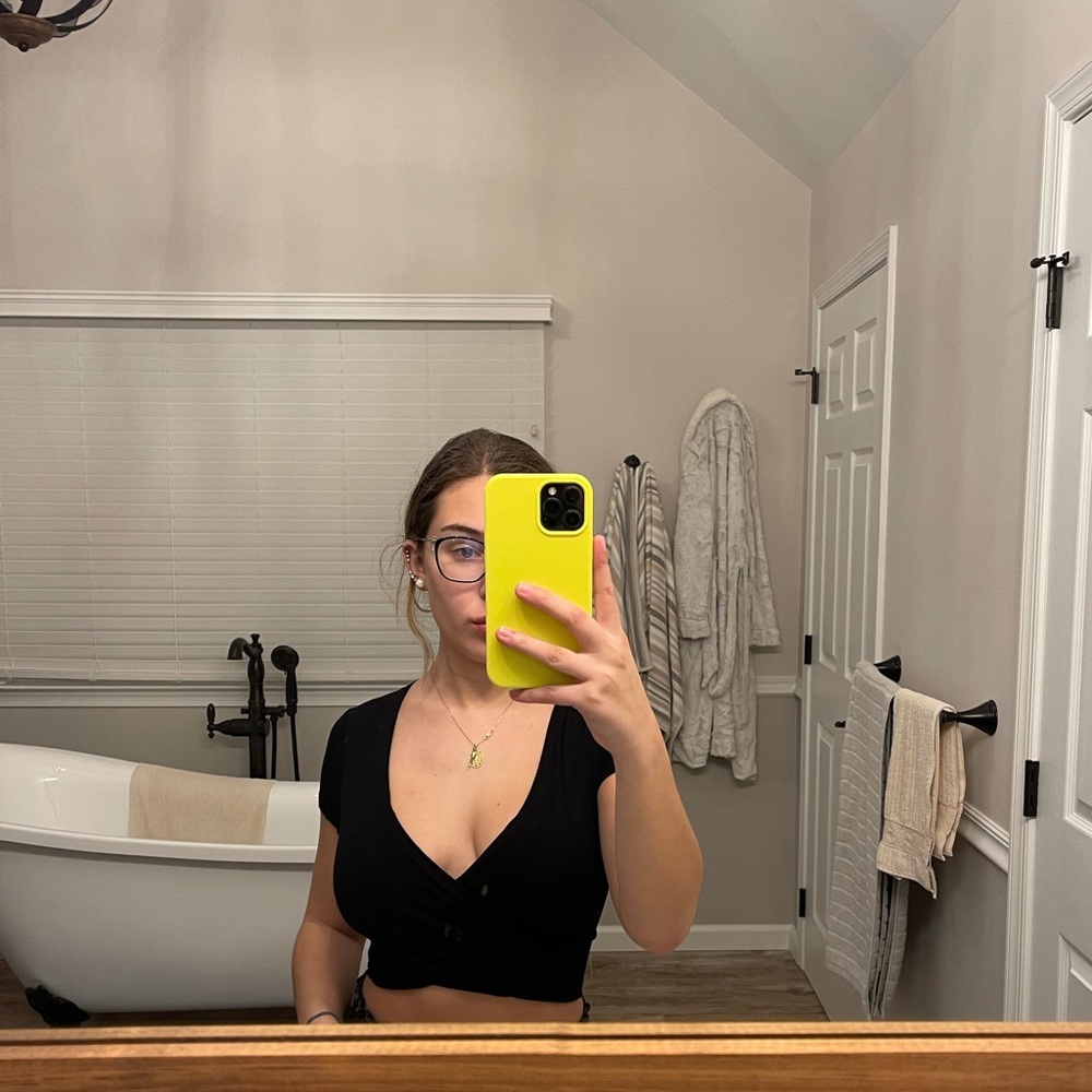 Lulu wrap top